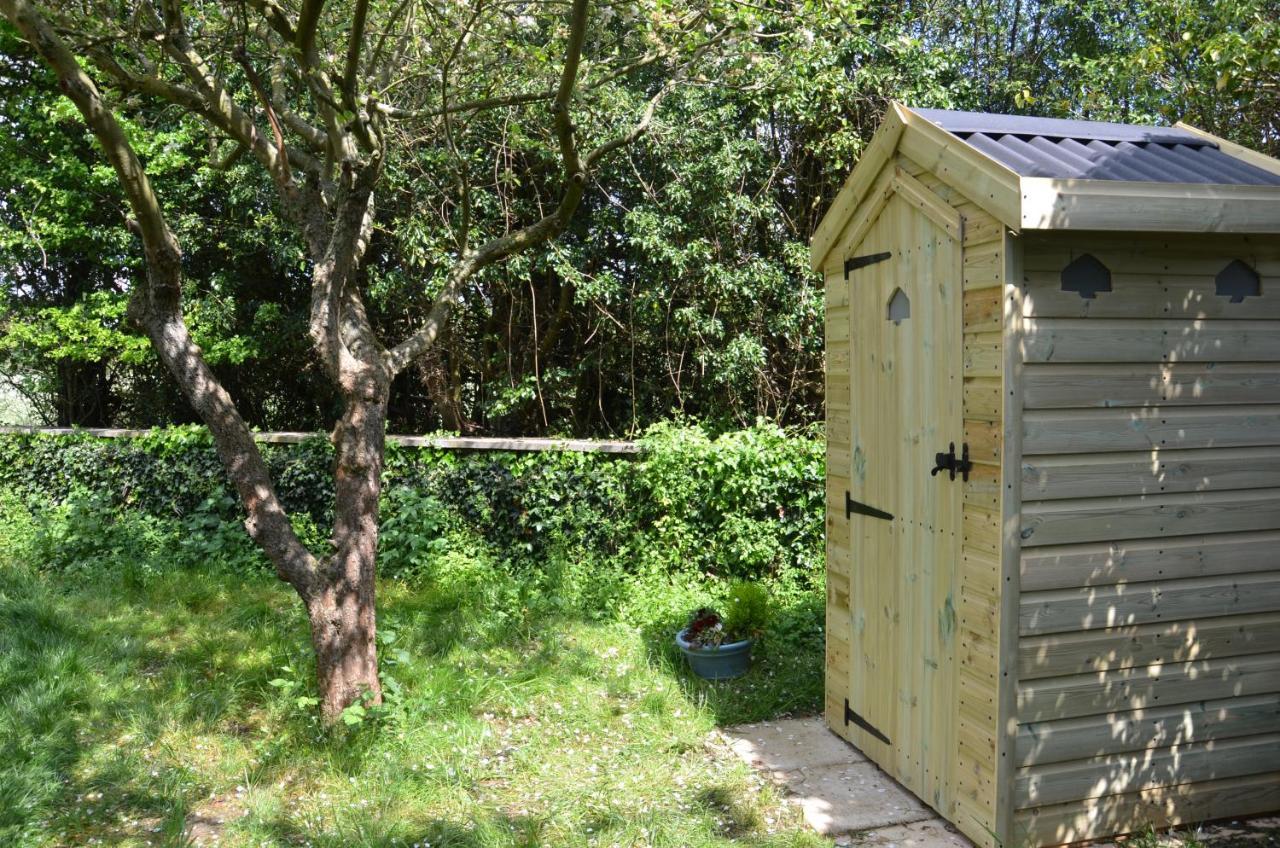 Stamford Meadows Glamping With Private Hot Tubs Hotel Екстериор снимка