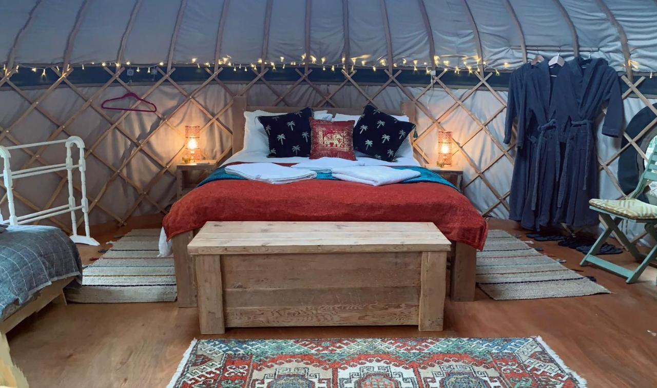 Stamford Meadows Glamping With Private Hot Tubs Hotel Екстериор снимка